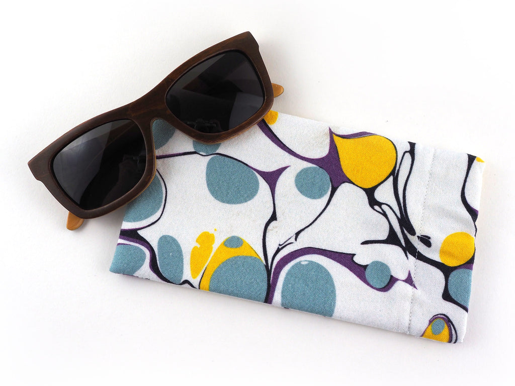 Handmade glasses case in white and yellow marble print